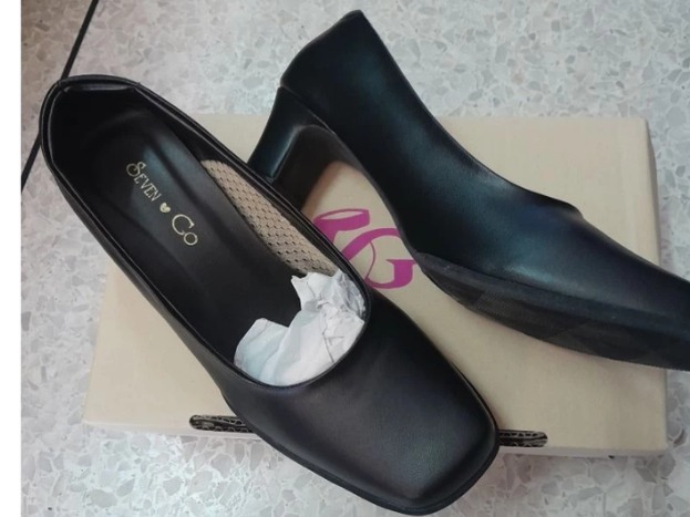 รองเท้าคัชชูหัวตัด